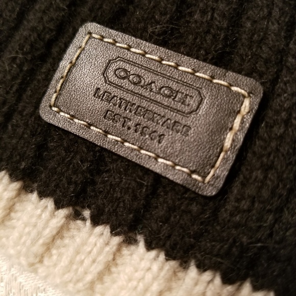 Coach scarf - Picture 2 of 3